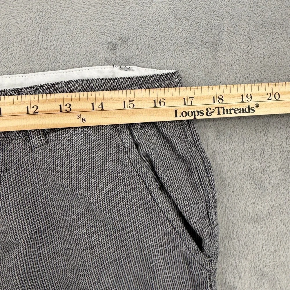 Ezekiel Mens Striped Chino Shorts Black White Pinstripe Flat Front‎ Size 34